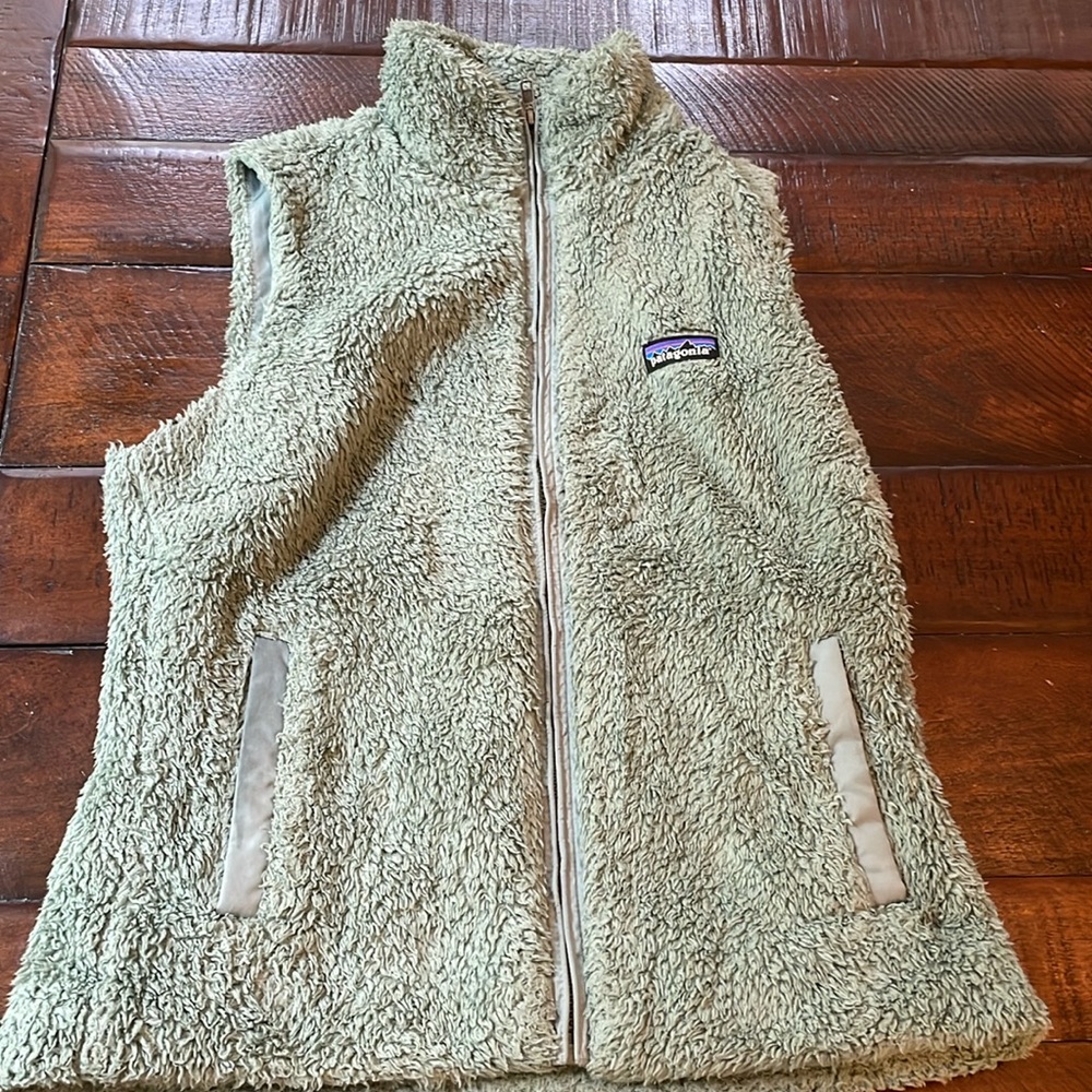 Patagonia shag vest